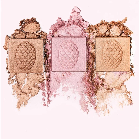 Urban Decay Palettes!! You get both NIB Bundle!! - Picture 8 of 8